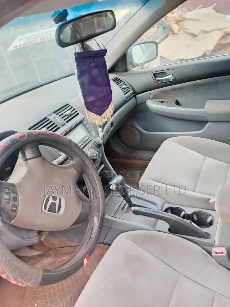Honda Accord Sedan LX Automatic 2005 Gray