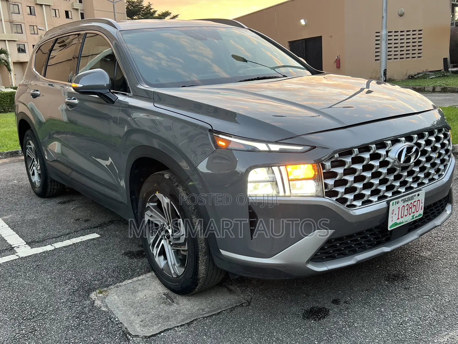 Hyundai Santa Fe Limited 2023 Gray