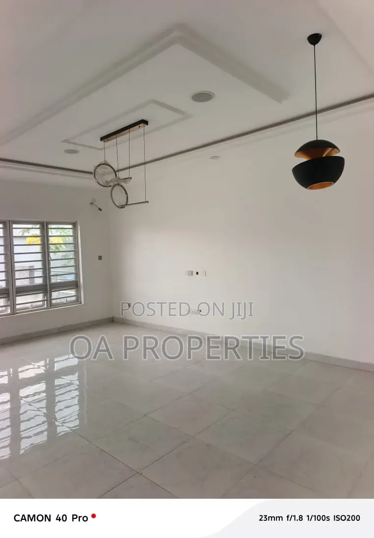 4bdrm Townhouse / Terrace in Palms Groove Court,, Ibadan for rent