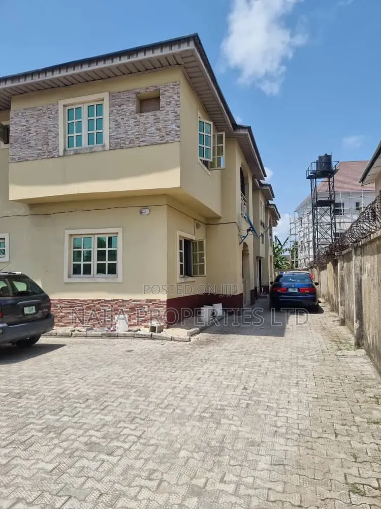 3bdrm Block of Flats in Sangotedo for sale