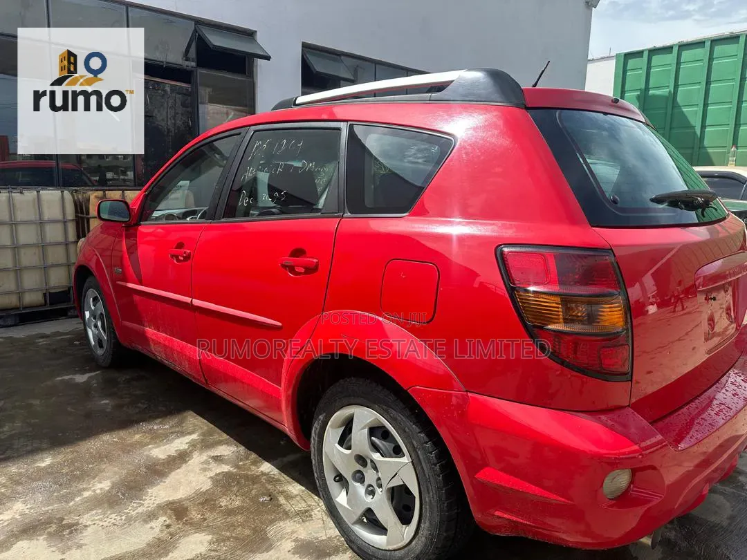 Pontiac Vibe 2005 Red