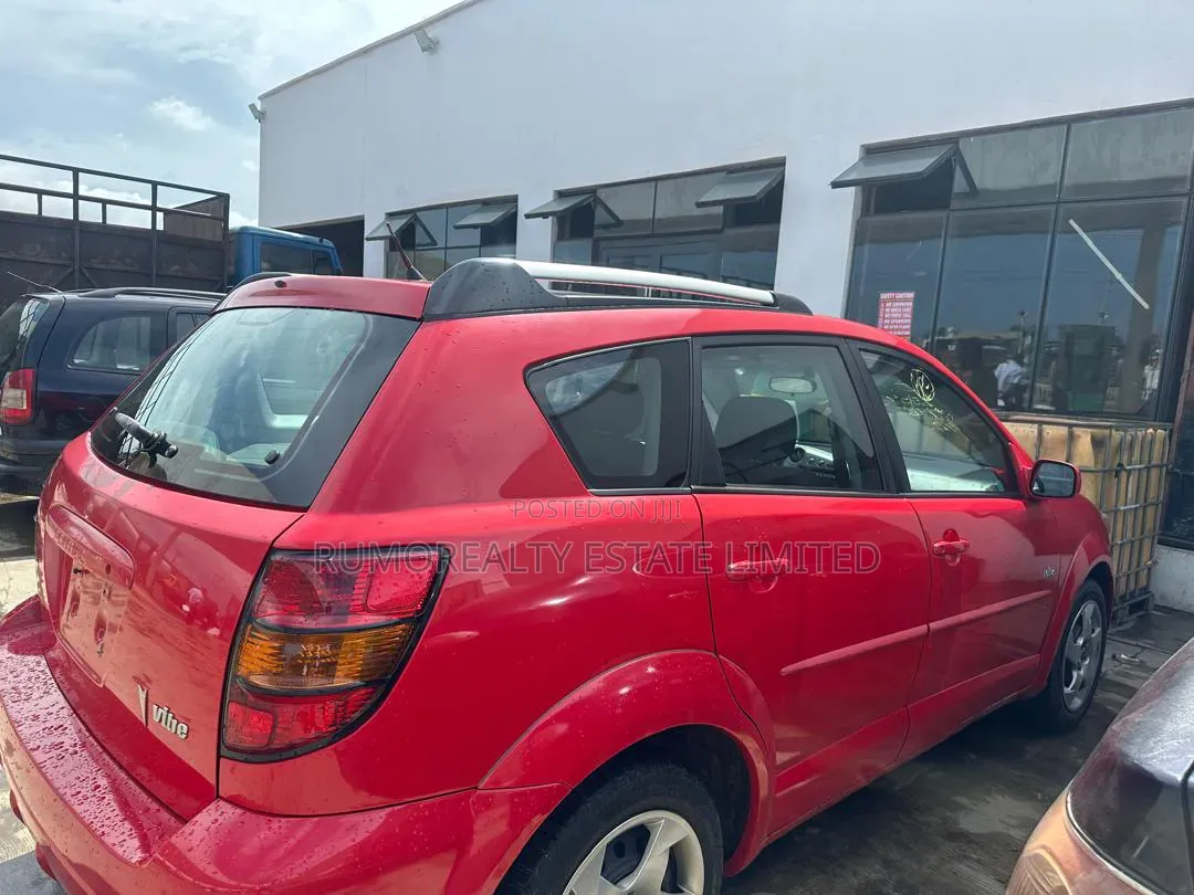 Pontiac Vibe 2005 Red