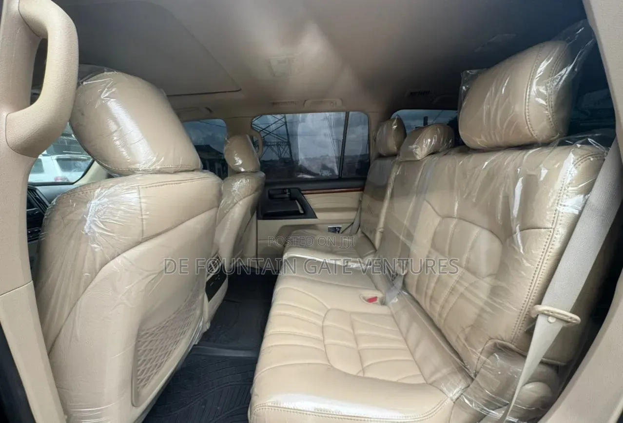 Toyota Land Cruiser 2014 Black