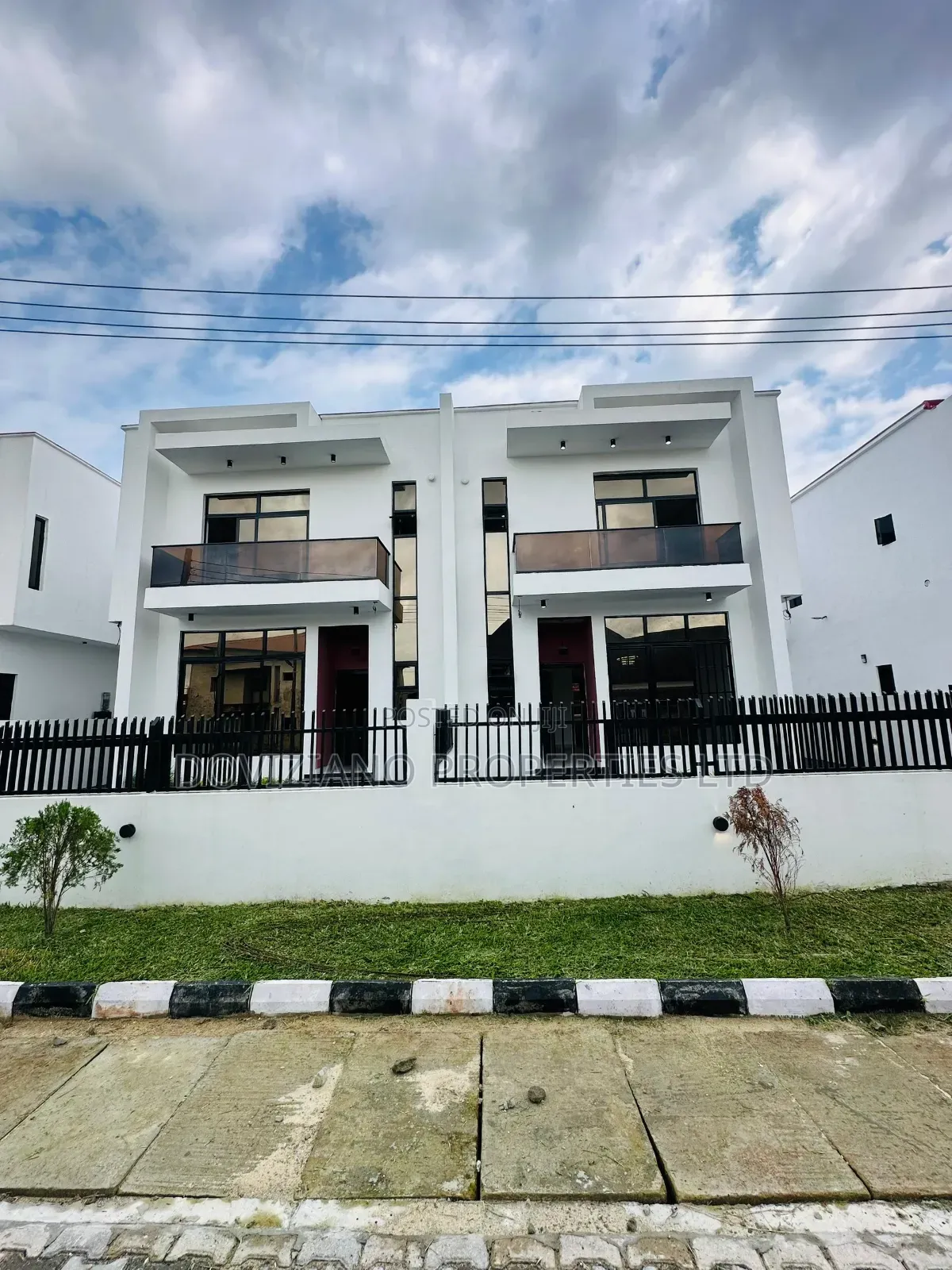 4bdrm Duplex in Sangotedo for sale