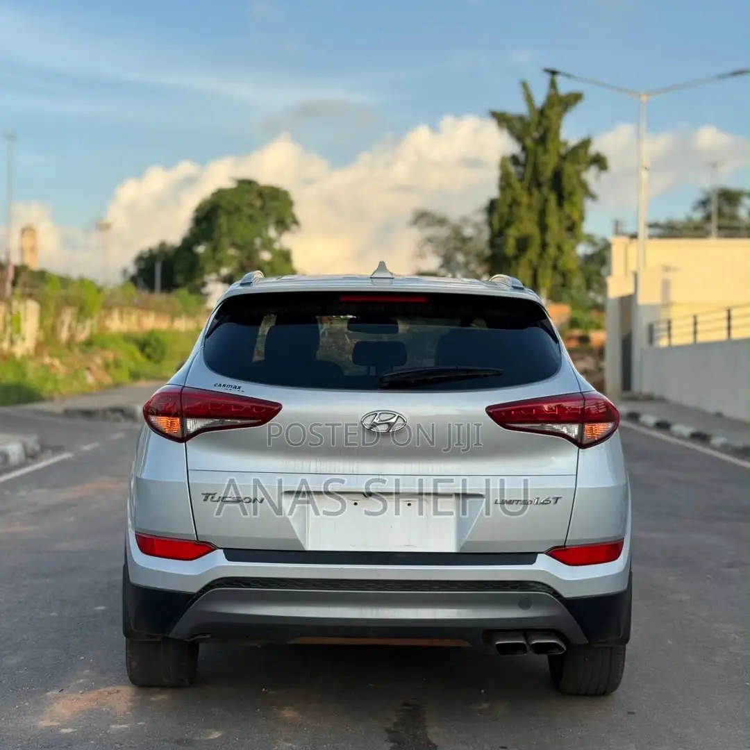 Hyundai Tucson Limited AWD 2016 Silver