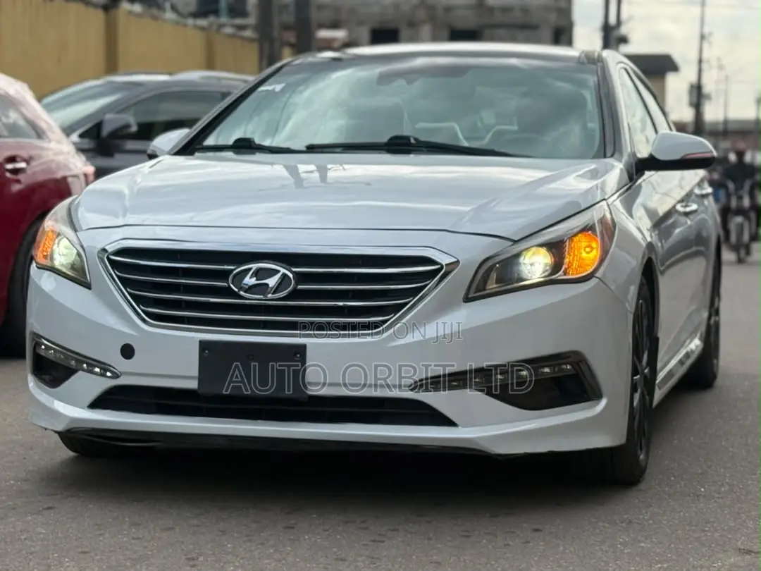 Hyundai Sonata Limited Sedan FWD (2.4L 4cyl 6A) 2016 White