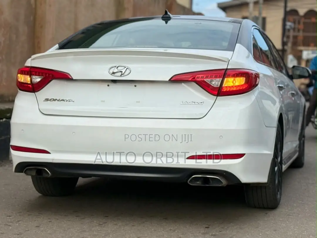 Hyundai Sonata Limited Sedan FWD (2.4L 4cyl 6A) 2016 White