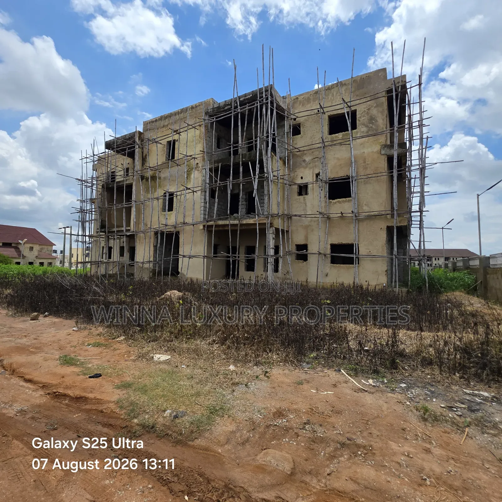 18bdrm Block of Flats in River Park Estate, Lugbe District for sale