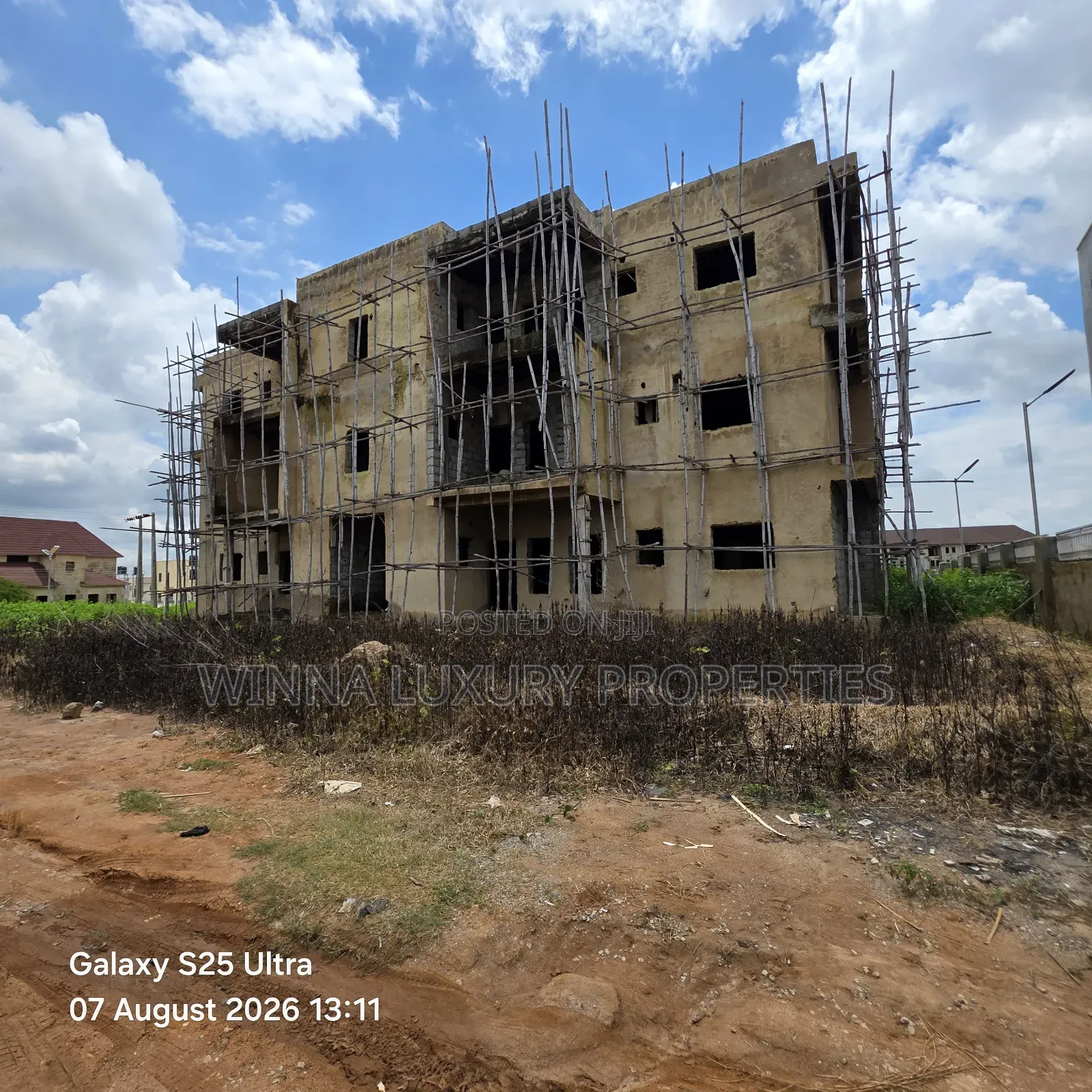18bdrm Block of Flats in River Park Estate, Lugbe District for sale