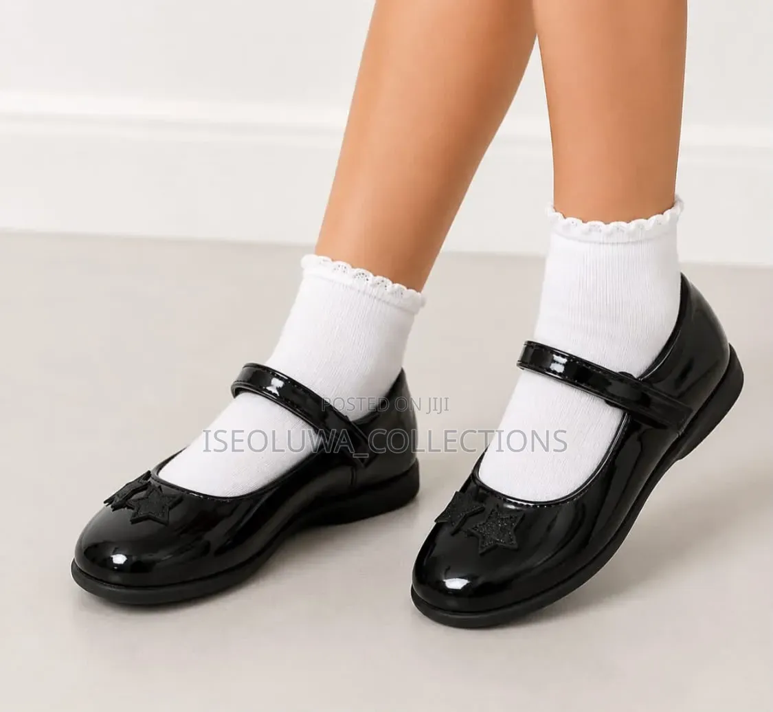 Girls’ Black Patent Chunky Mary Jane School Shoes