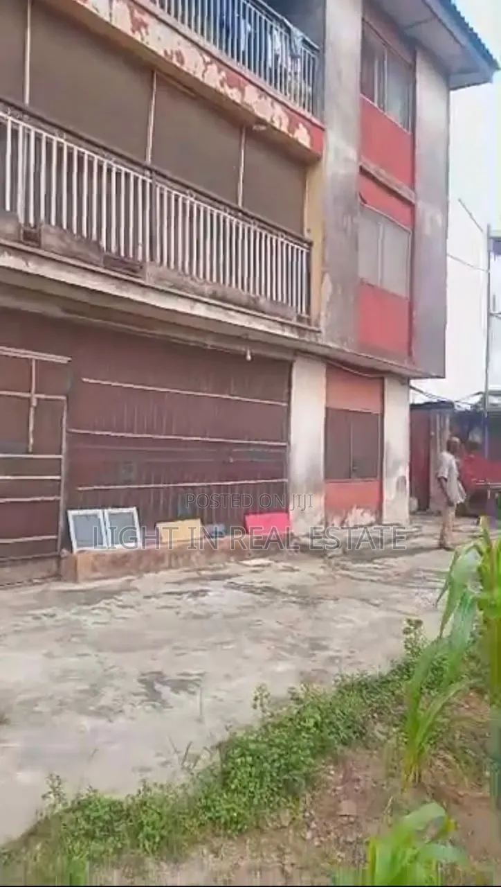 9bdrm Block of Flats in Abule Egba for sale