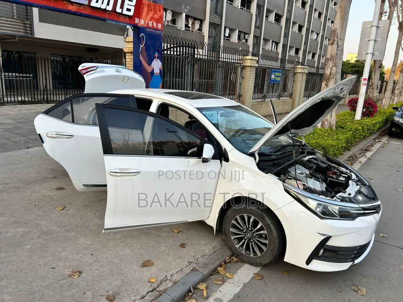 Toyota Corolla 2018 White