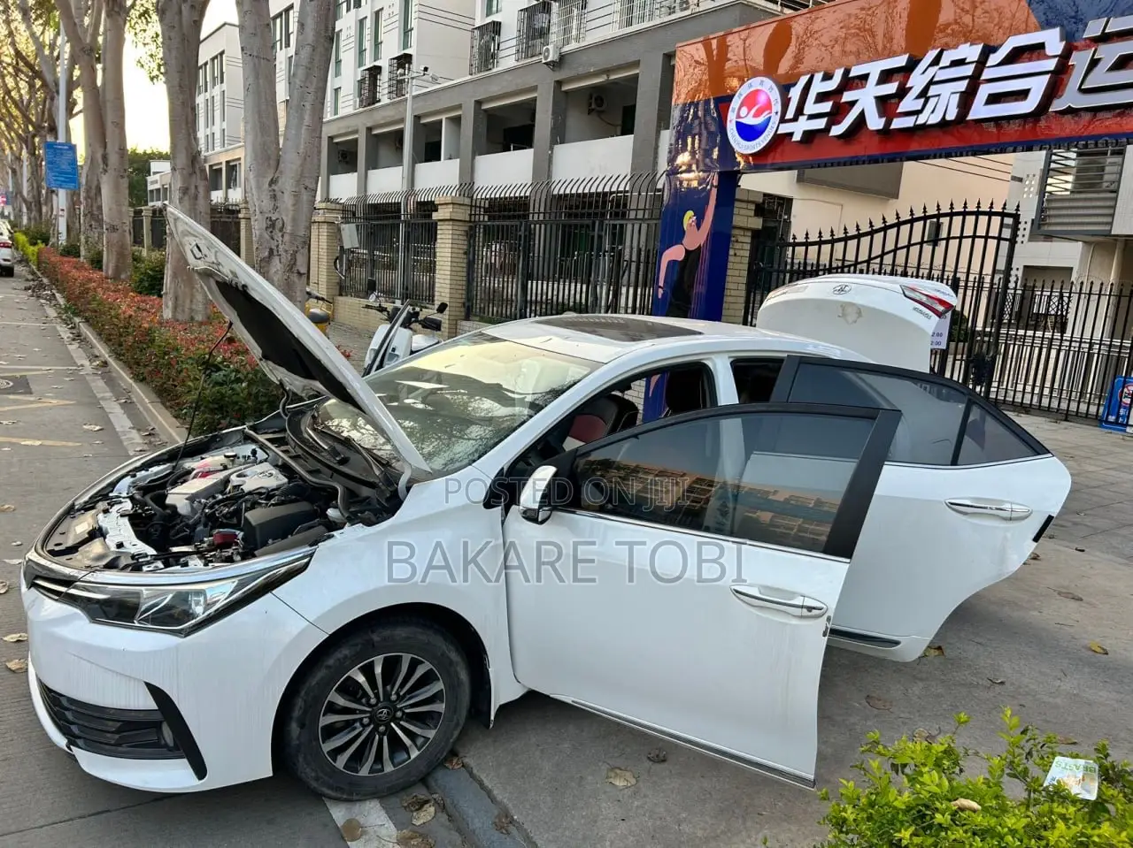 Toyota Corolla 2018 White