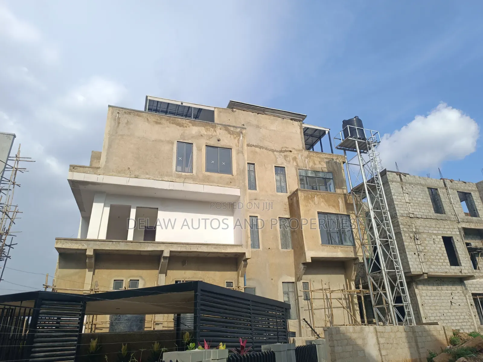 6bdrm Mansion in Guzape for sale