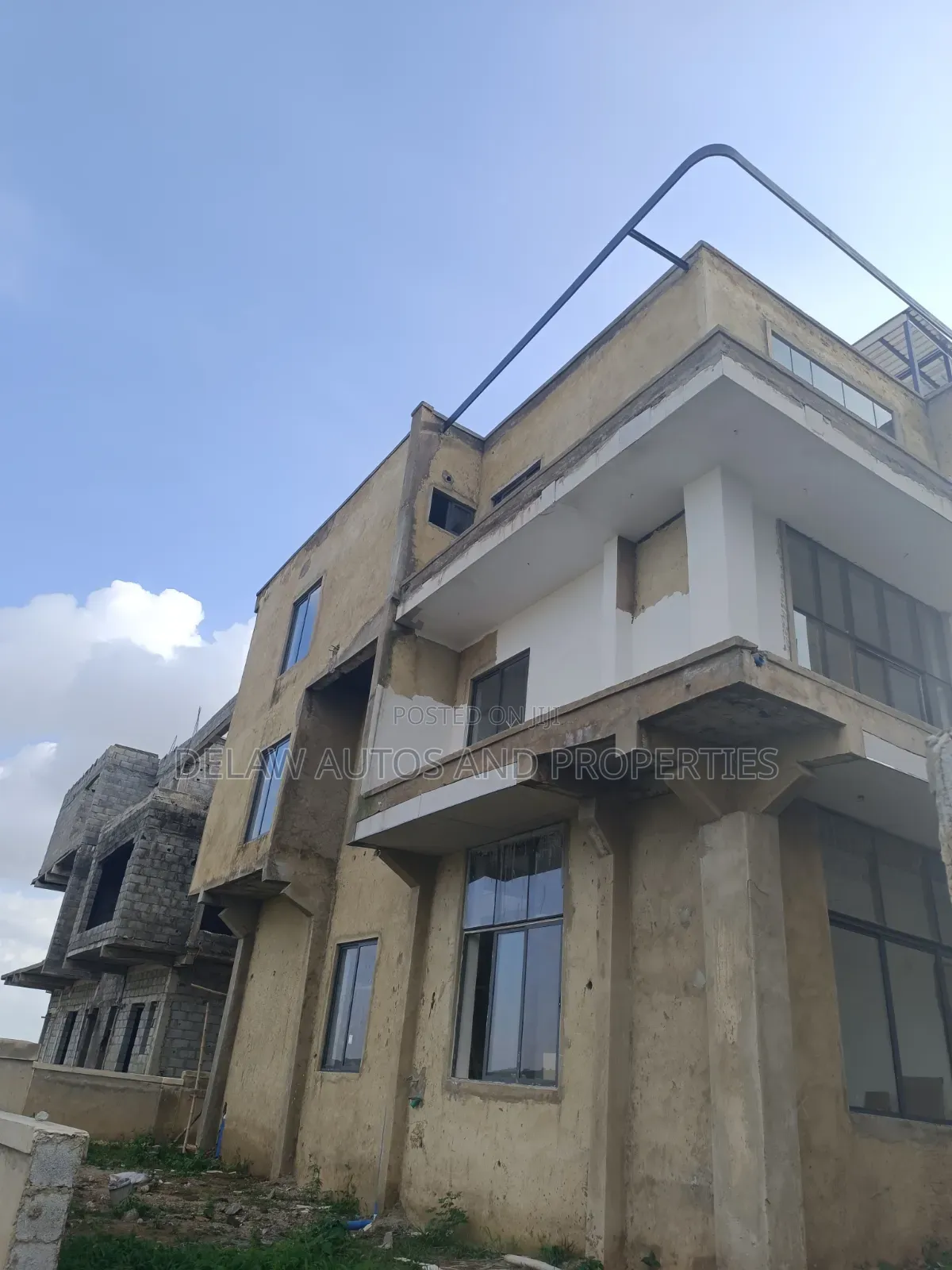 6bdrm Mansion in Guzape for sale