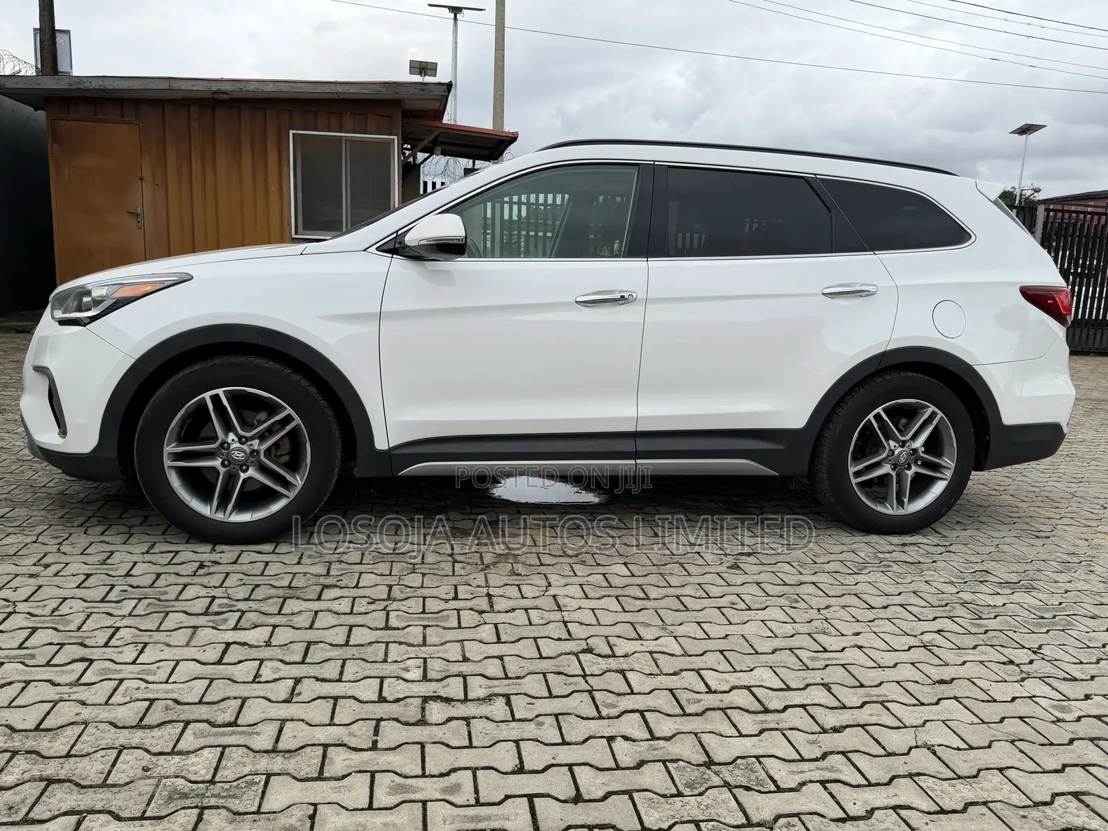Hyundai Santa Fe Limited Ultimate FWD 2018 White