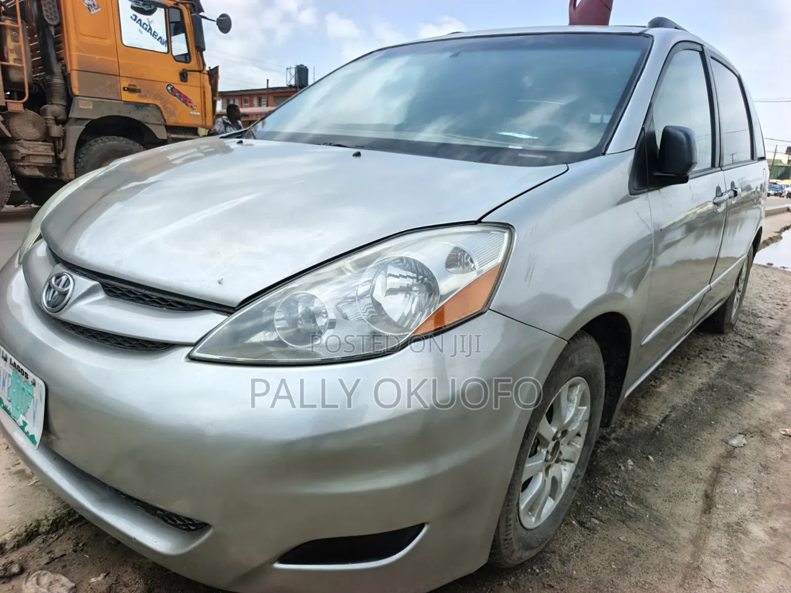 Toyota Sienna LE FWD (3.3L V6 5A) 2004 Silver