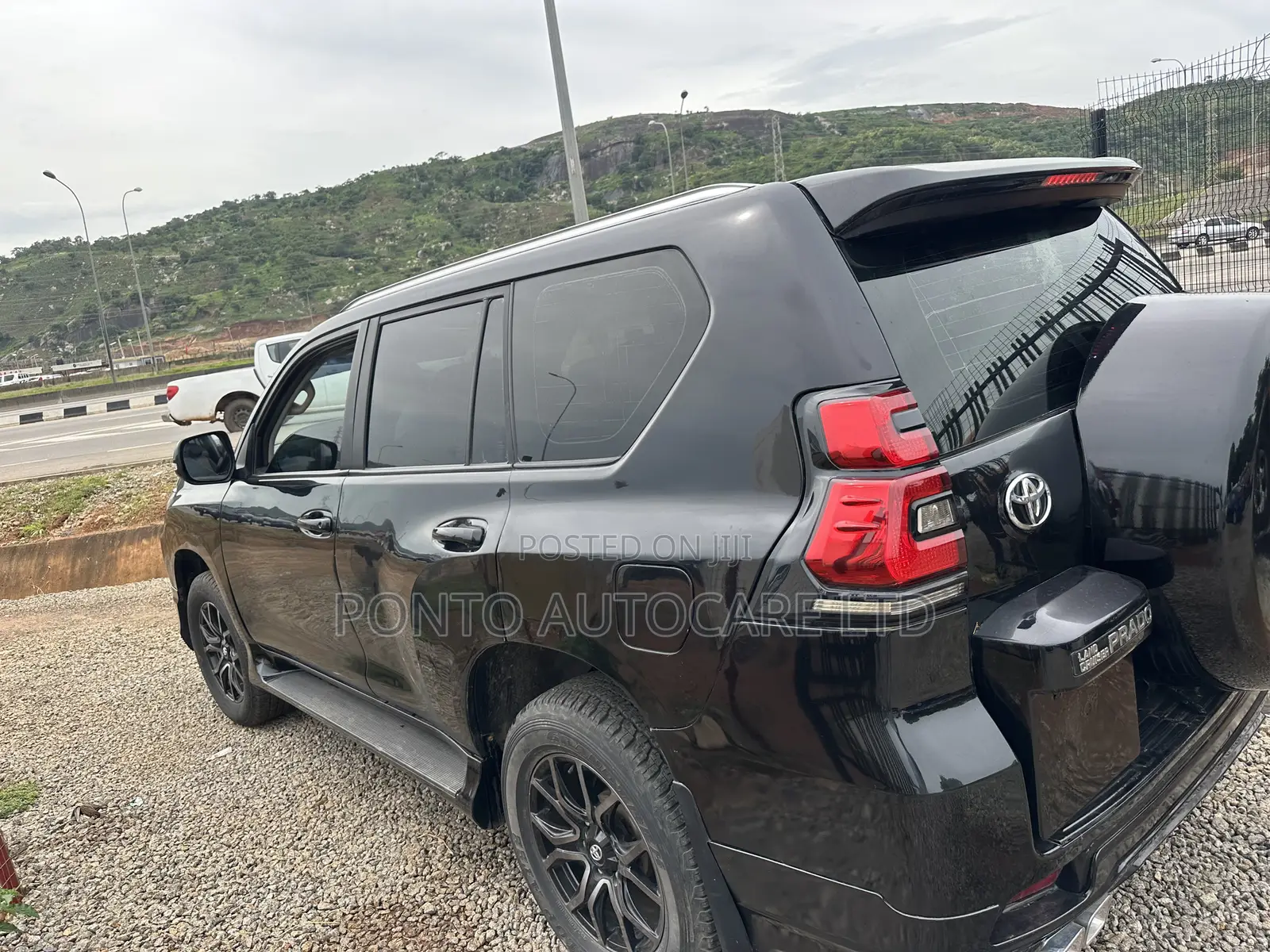 Toyota Land Cruiser Prado 2.7 i 2012 Black