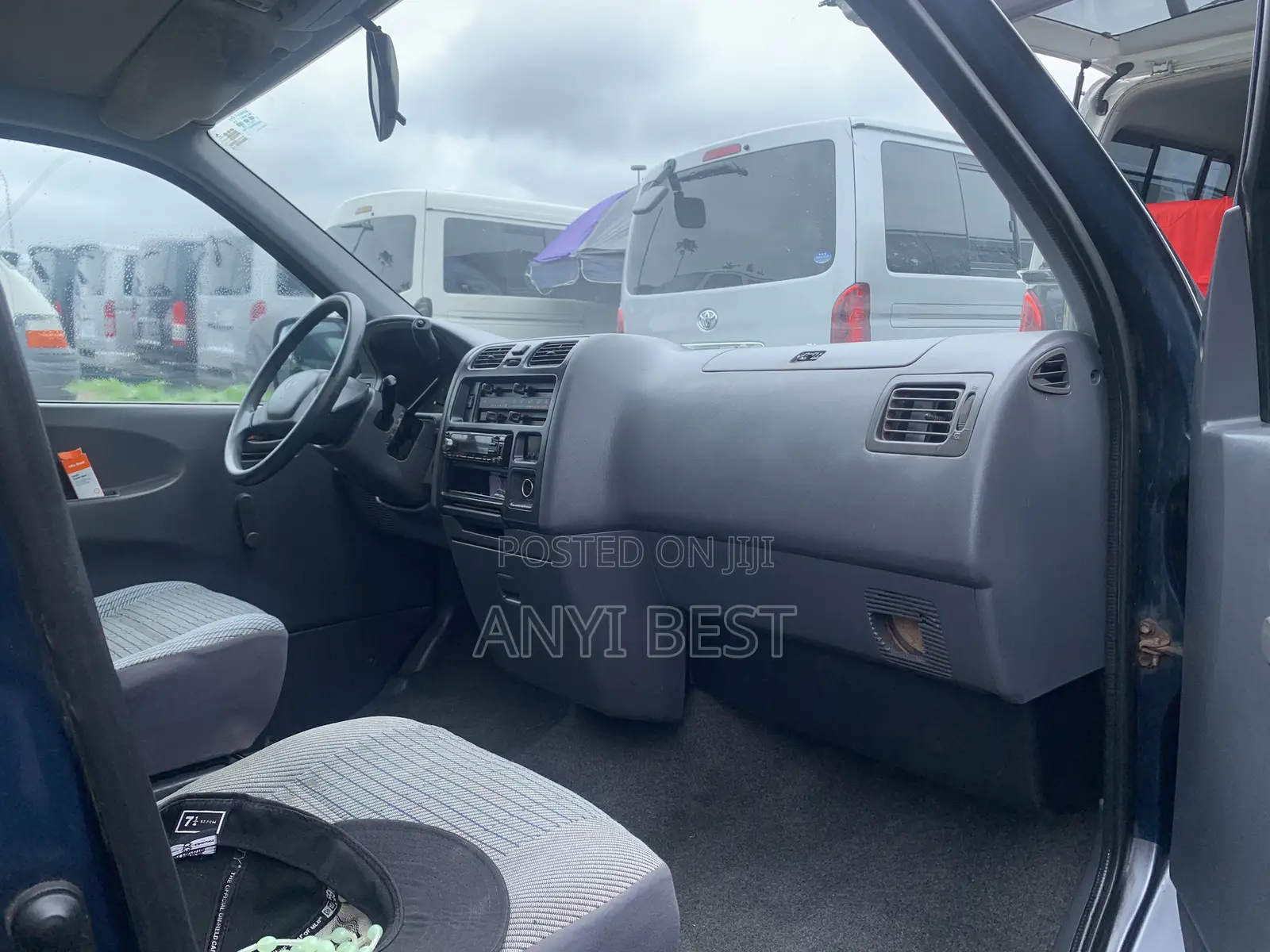 Toyota HiAce 2005 Green