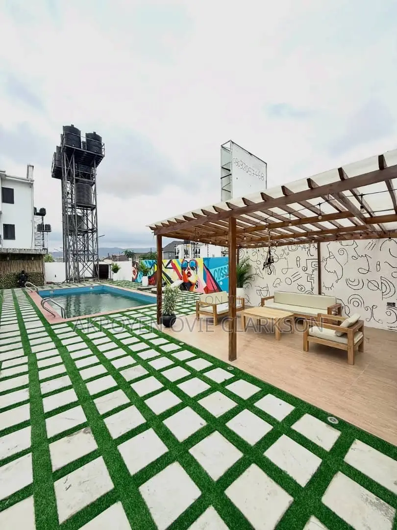 Exquisite 2 Bedroom Apartment