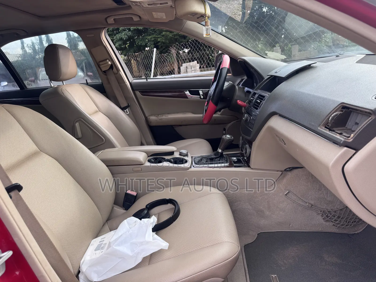 Mercedes-Benz C300 Luxury Sedan RWD (3.0L 6cyl 7A) 2009 Red