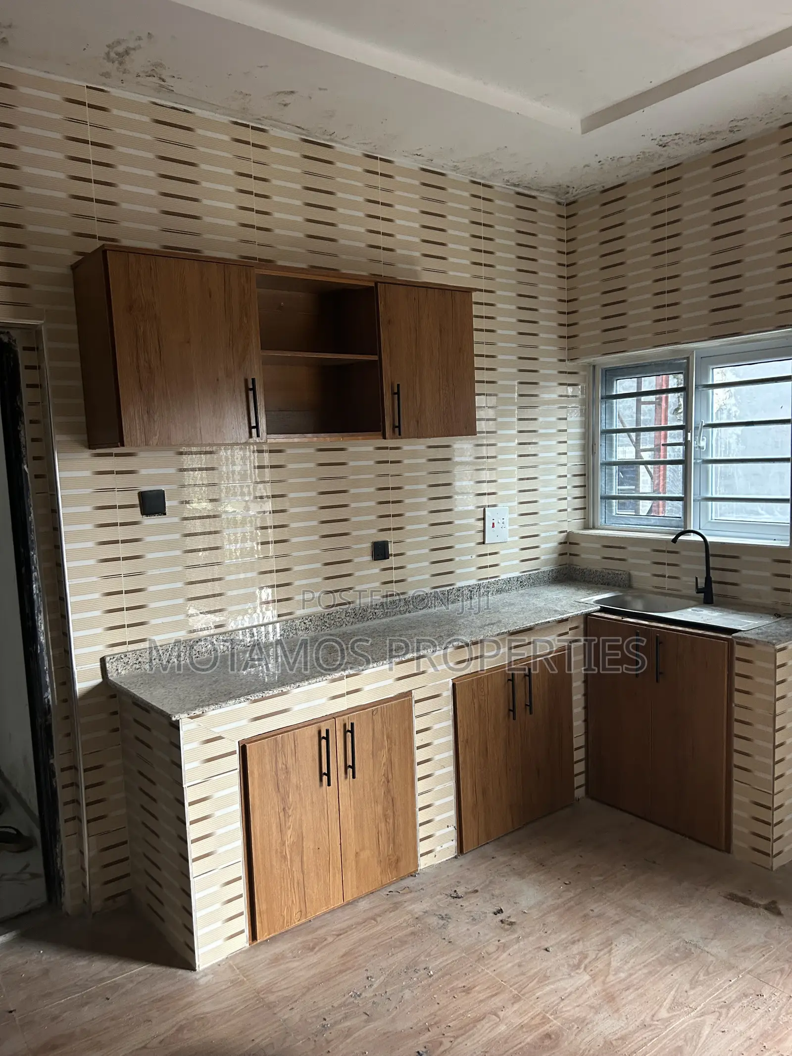 2bdrm Block of Flats in Mercy Land, Obio-Akpor for rent