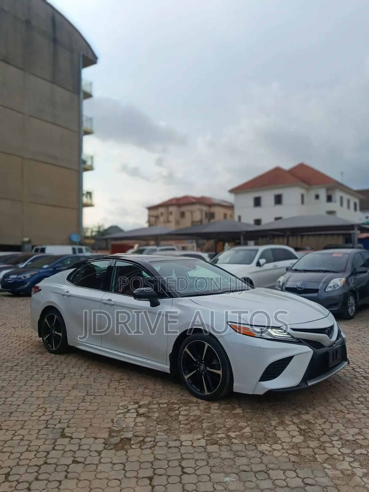 Toyota Camry XSE FWD 2020 White