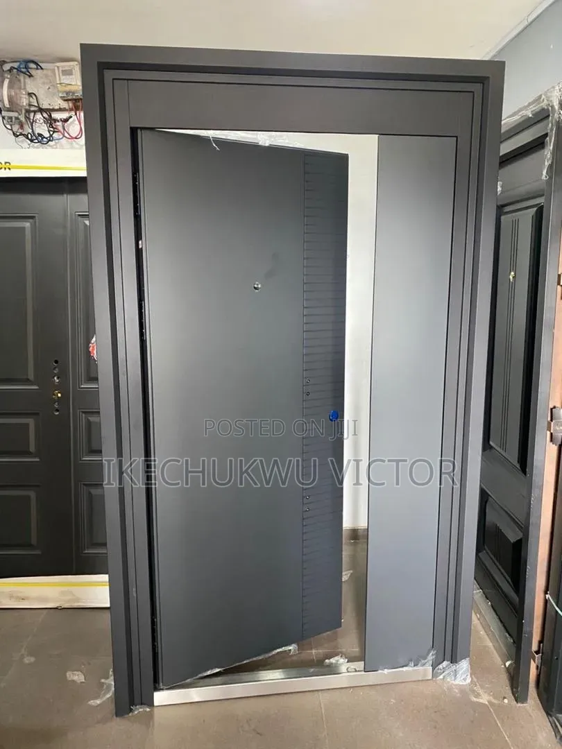 4ft Shadowline Steel German Top Tech Door
