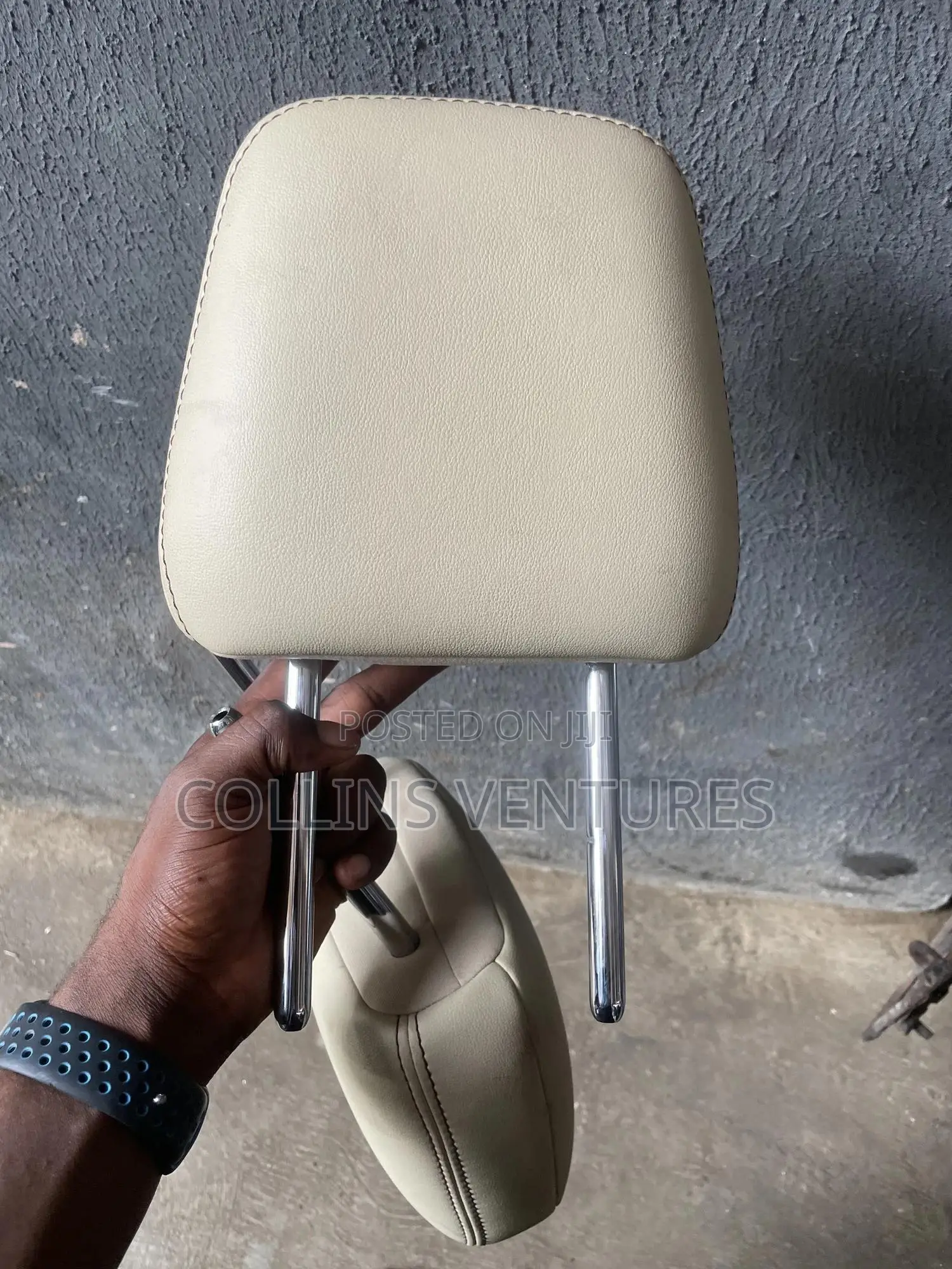 Center Seat Headrest Toyotahighlander2014-18 Available Cream