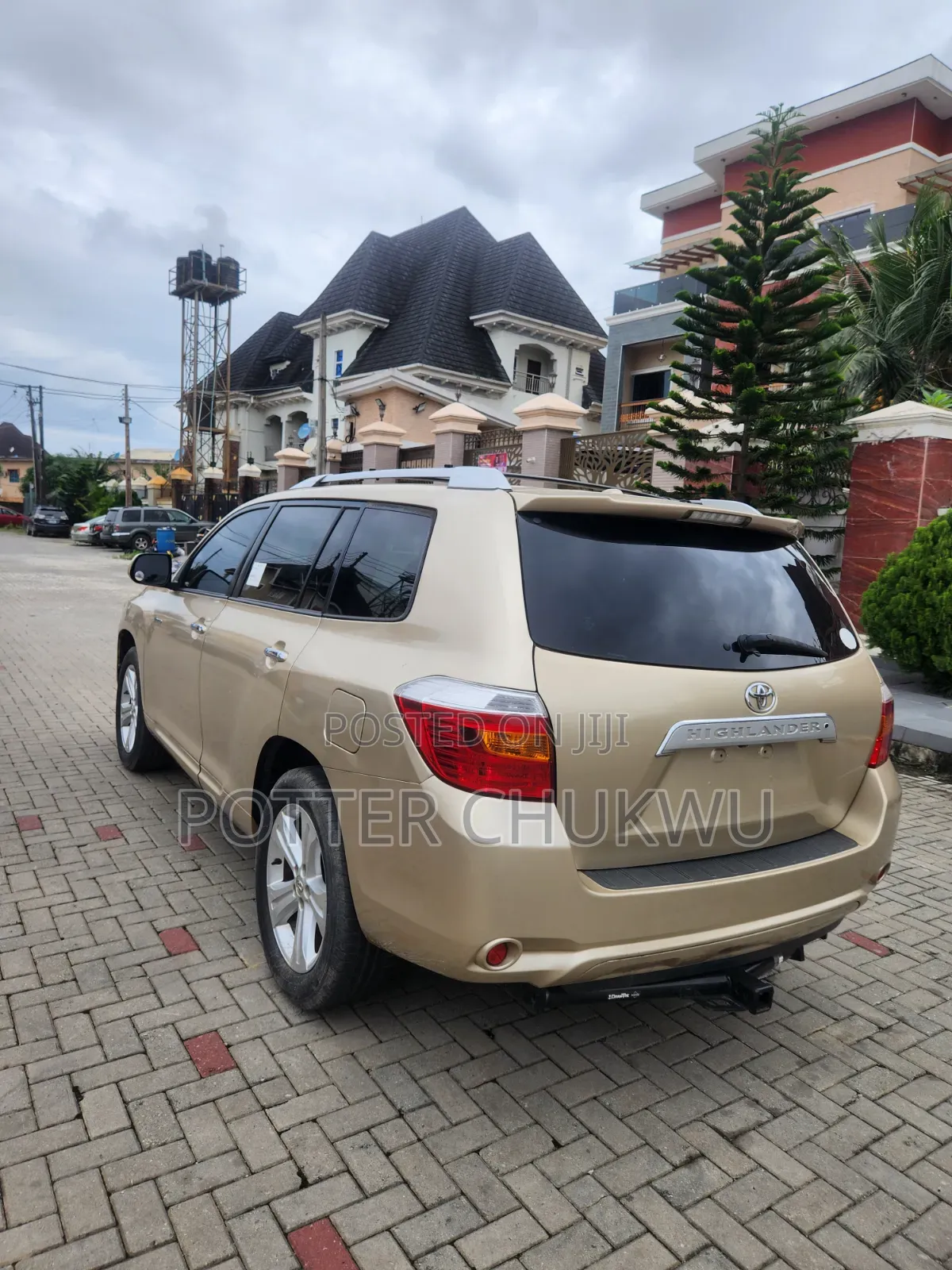 Toyota Highlander 2011 Gold