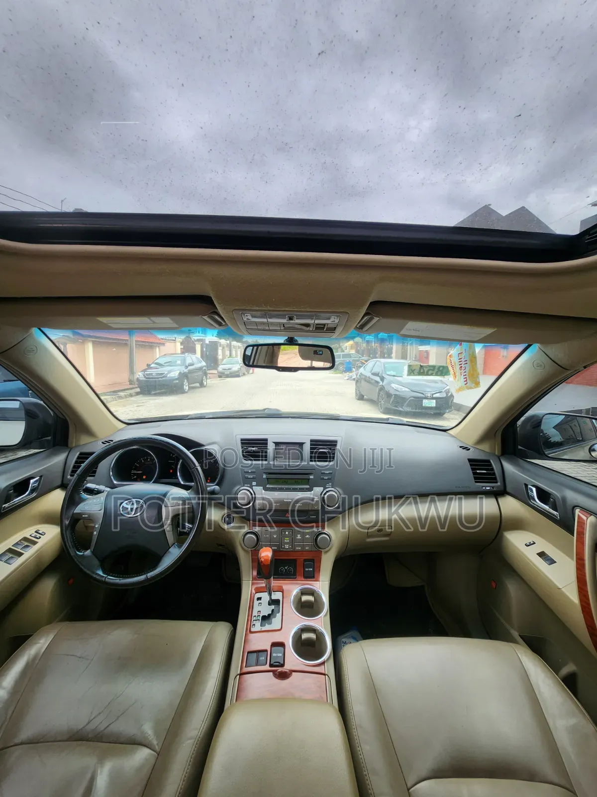 Toyota Highlander 2011 Gold