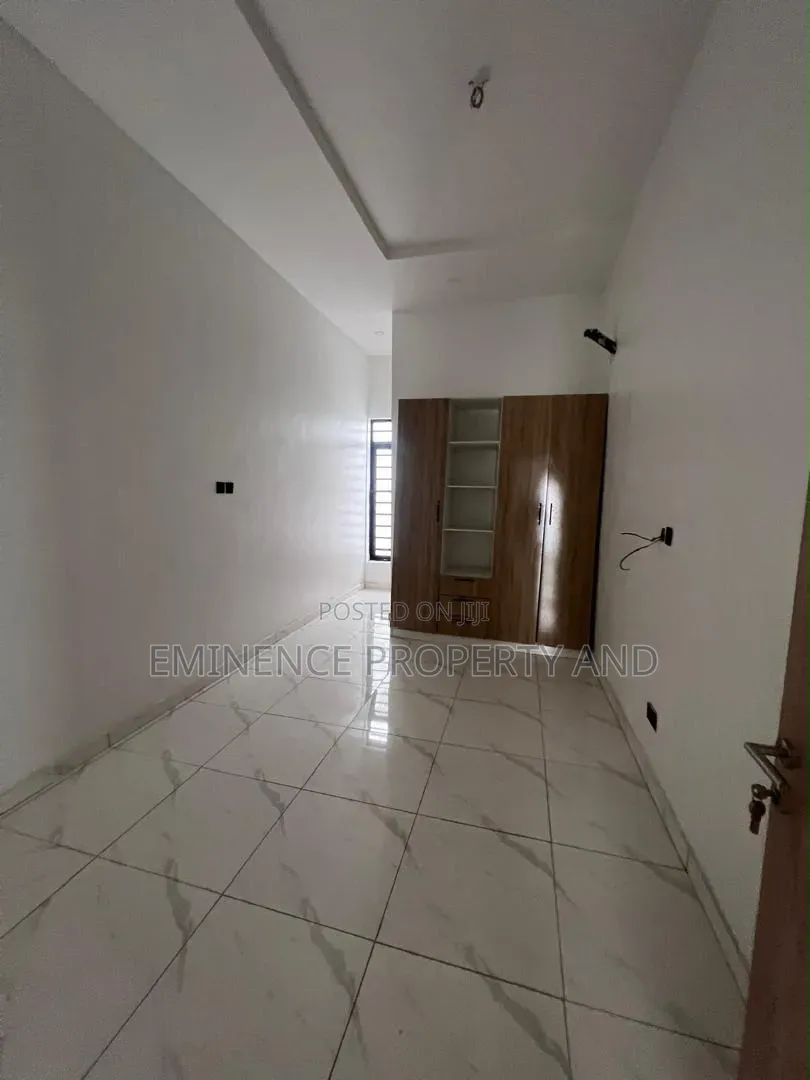 4bdrm Duplex in Ikota for rent