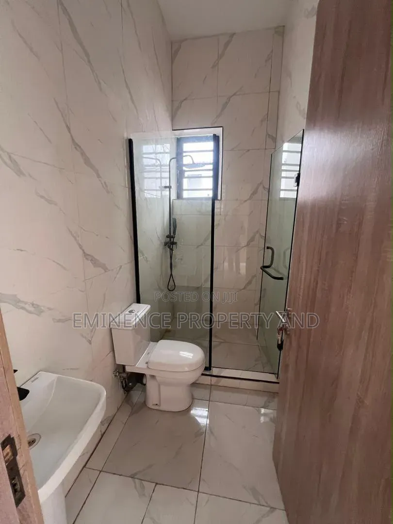 4bdrm Duplex in Ikota for rent