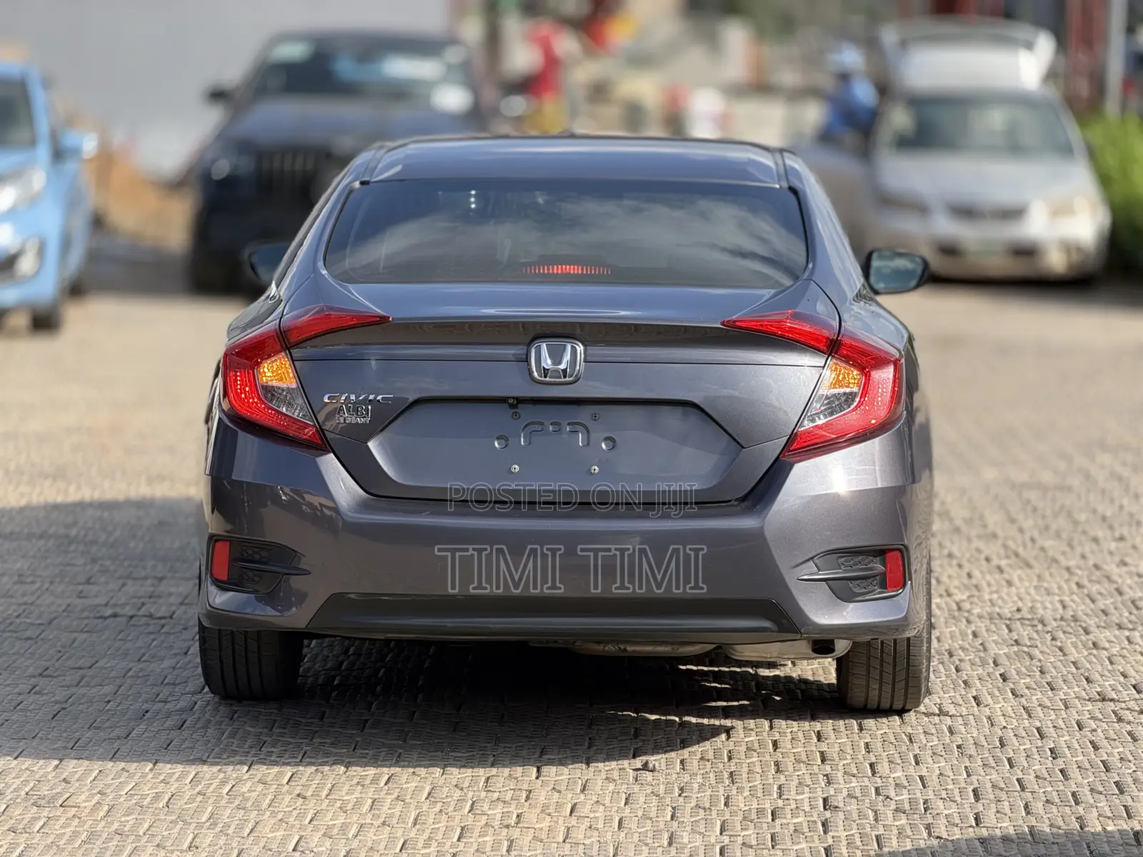 Honda Civic EX 4dr Sedan (2.0L 4cyl) 2017 Gray