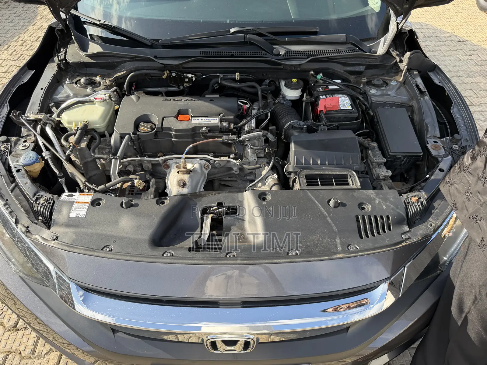 Honda Civic EX 4dr Sedan (2.0L 4cyl) 2017 Gray