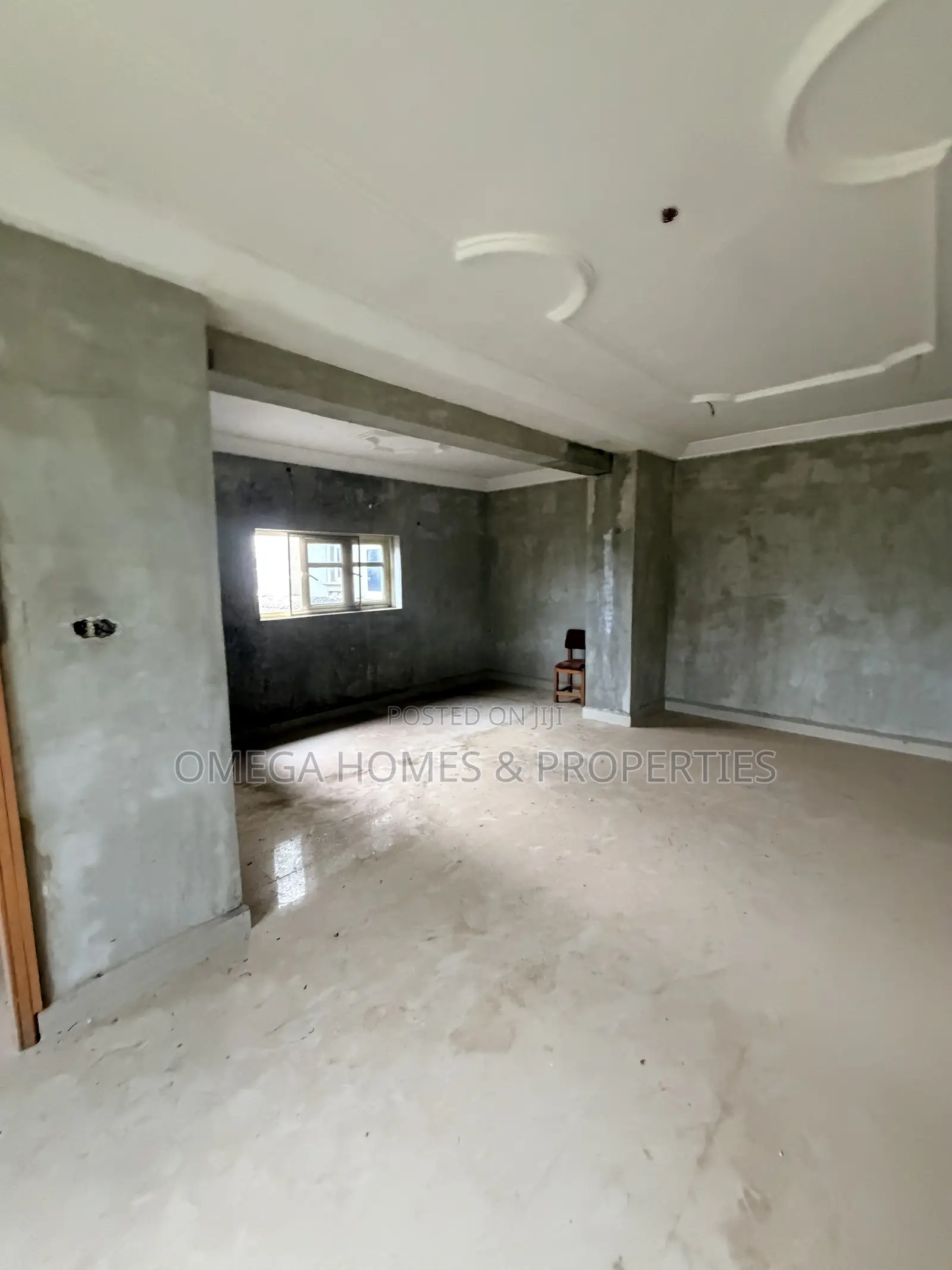 Elegant 30-Room Building on 5 Plots in Ehimiri
