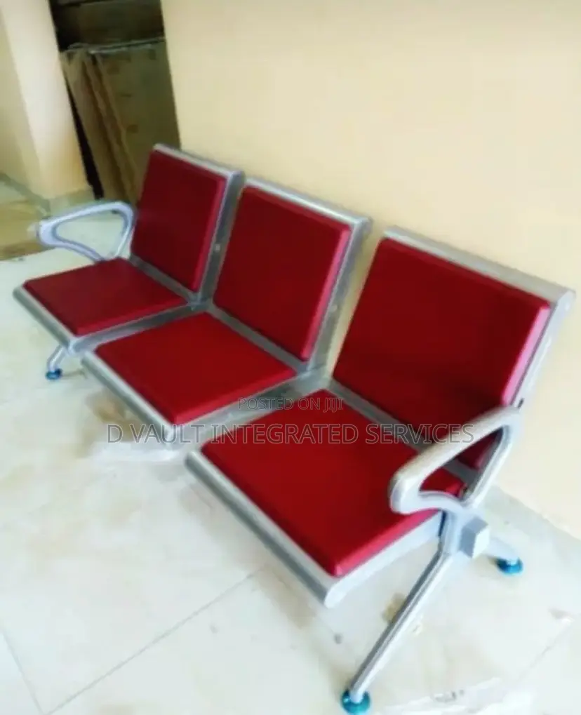 3 in Chair / Waiting Chair