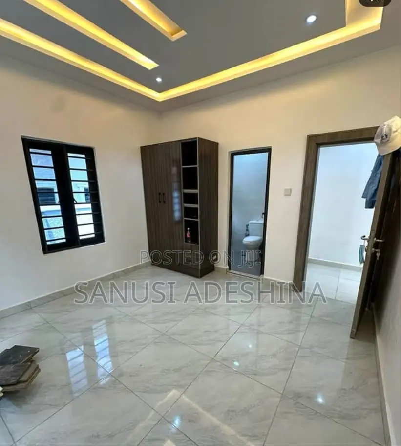 3bdrm Bungalow in Citec Estate ,Fct, Mbora for sale