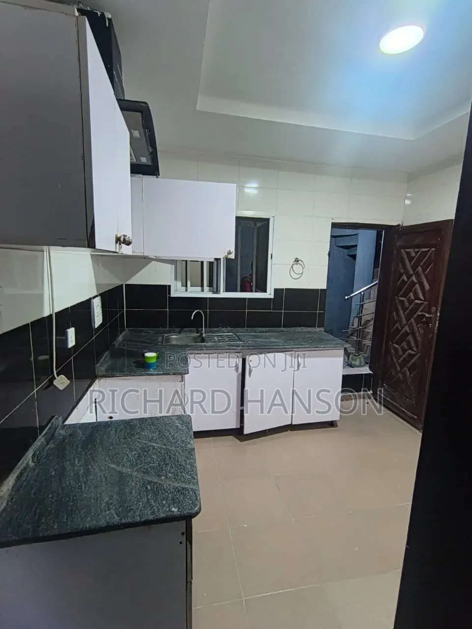 3bdrm Apartment in Close To Express, Abijo for rent