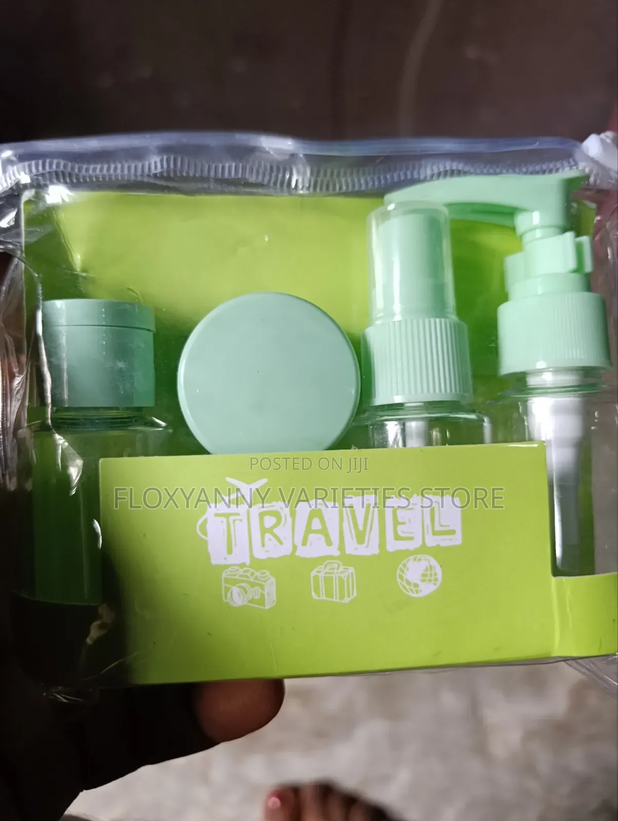 6 Pieces Cosmetic Travel Bottle Set