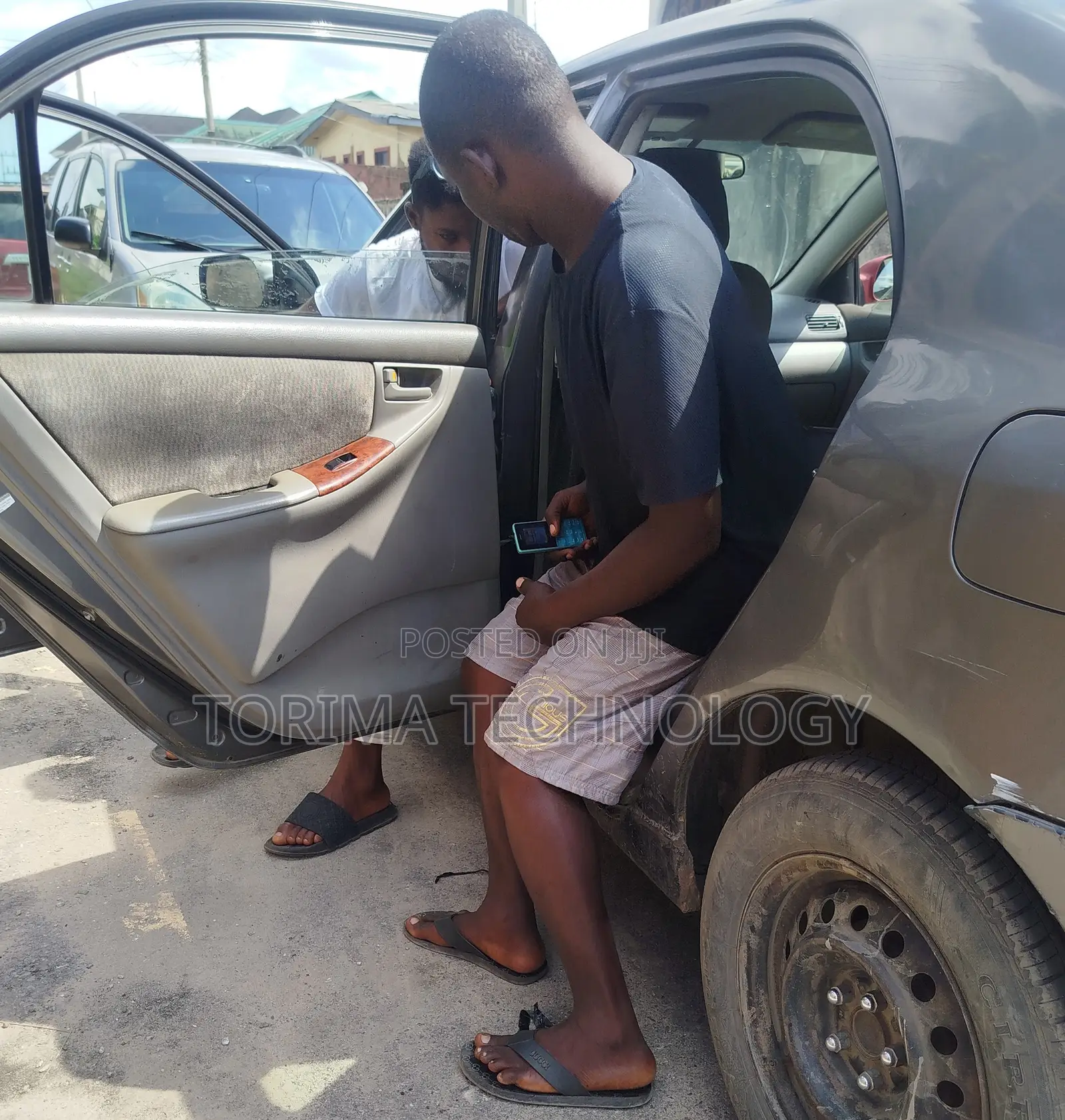 Car Tracking or Installation of GPS Car Tracking