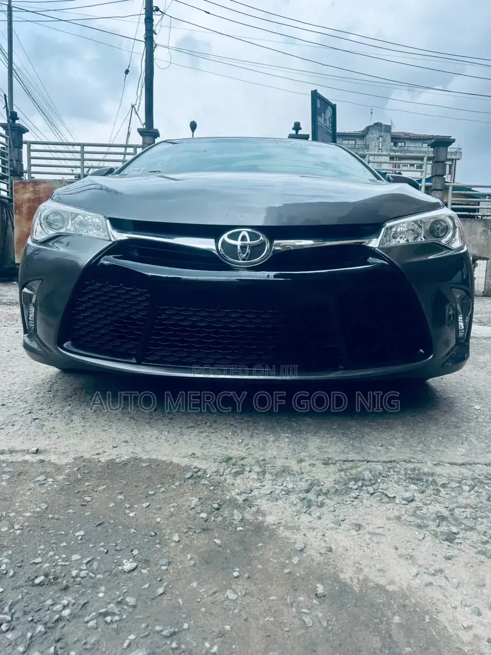 Toyota Camry SE 4dr Sedan (2.5L 4cyl 6A) 2017 Gray