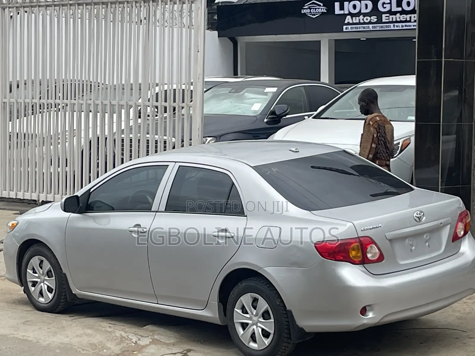 Toyota Corolla 2010 Silver