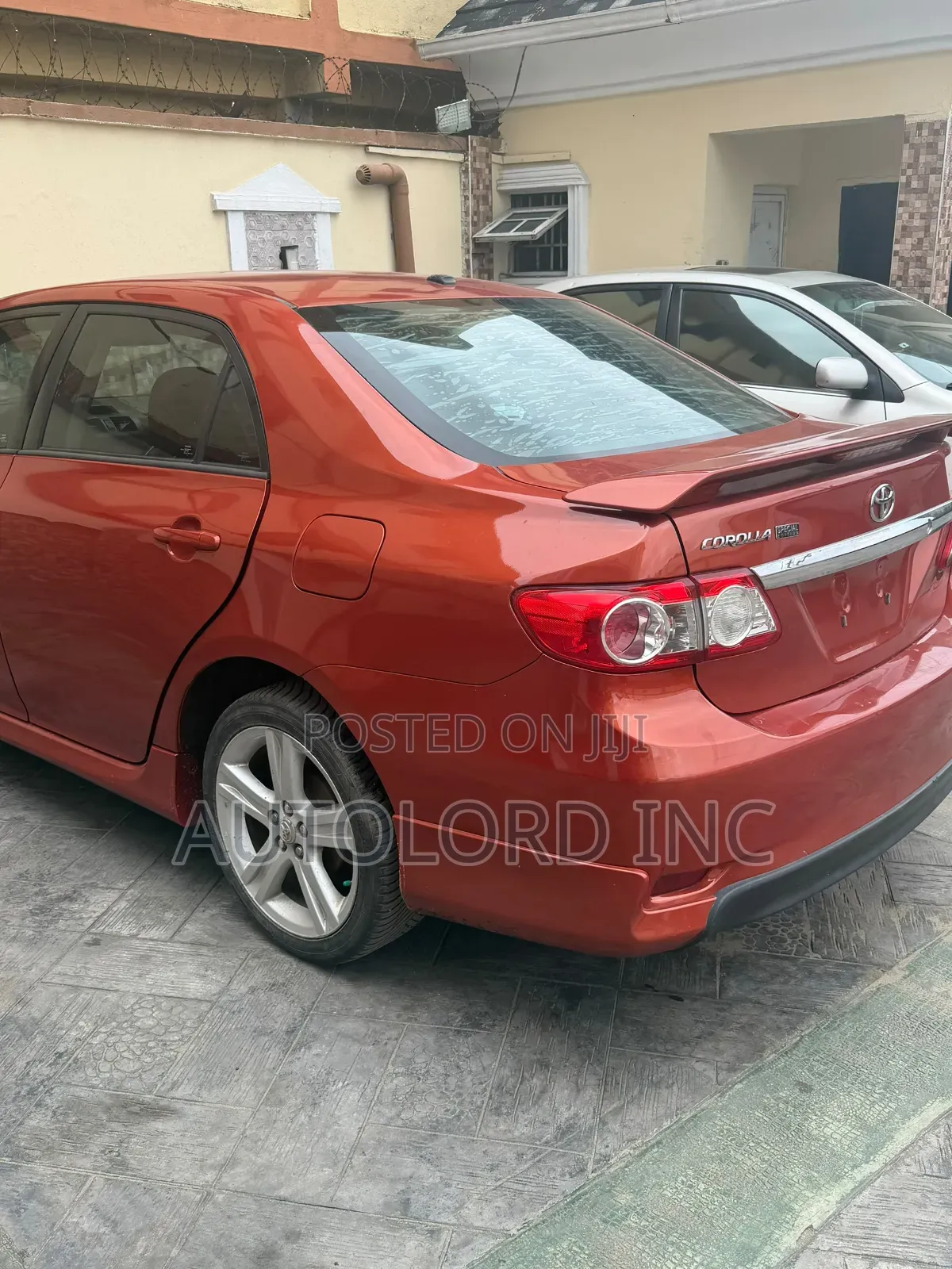 Toyota Corolla 2013 Burgundy