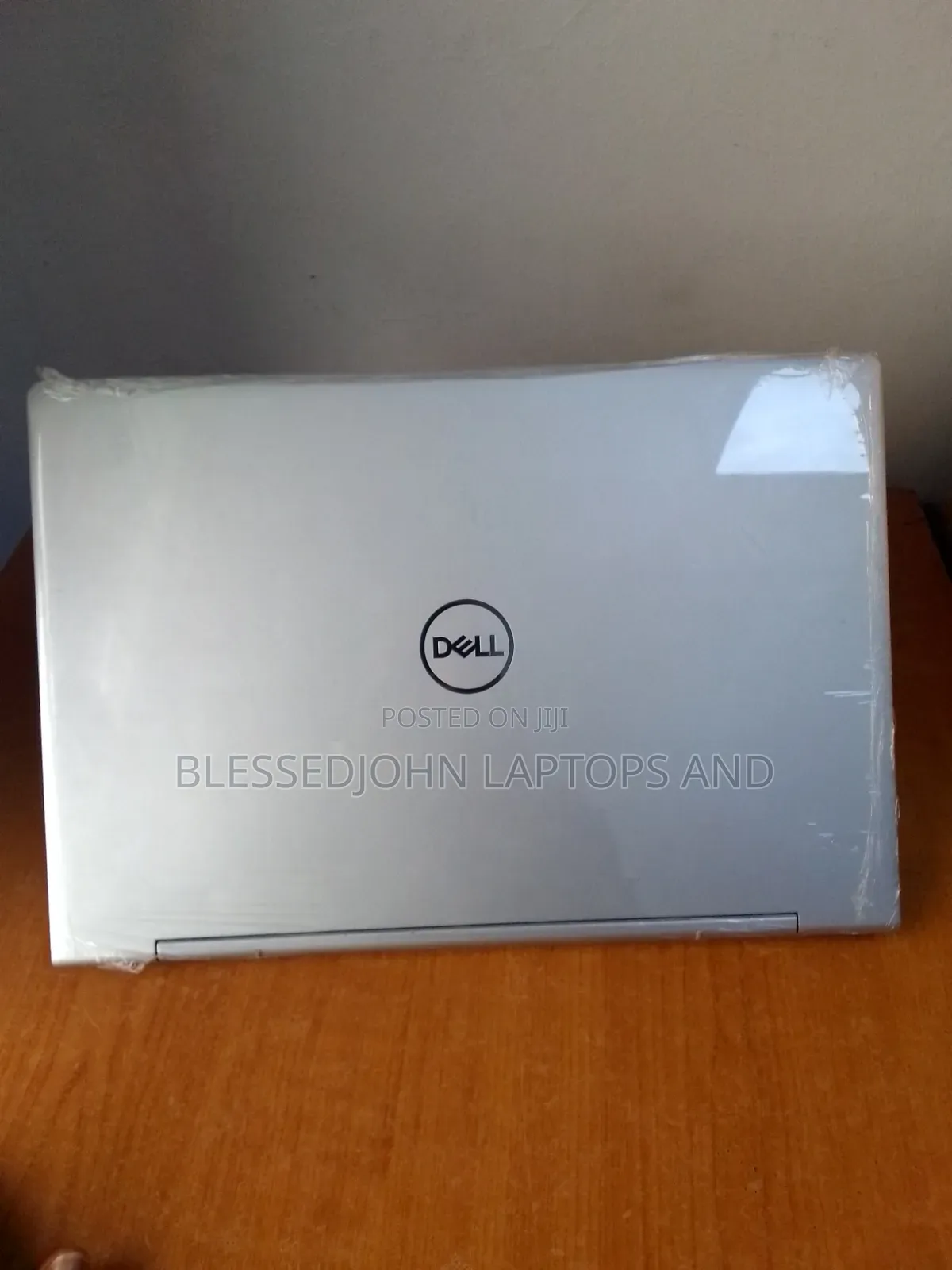 Laptop Dell Inspiron 17 7791 2-in-1 12GB Intel Core i7 SSD 256GB