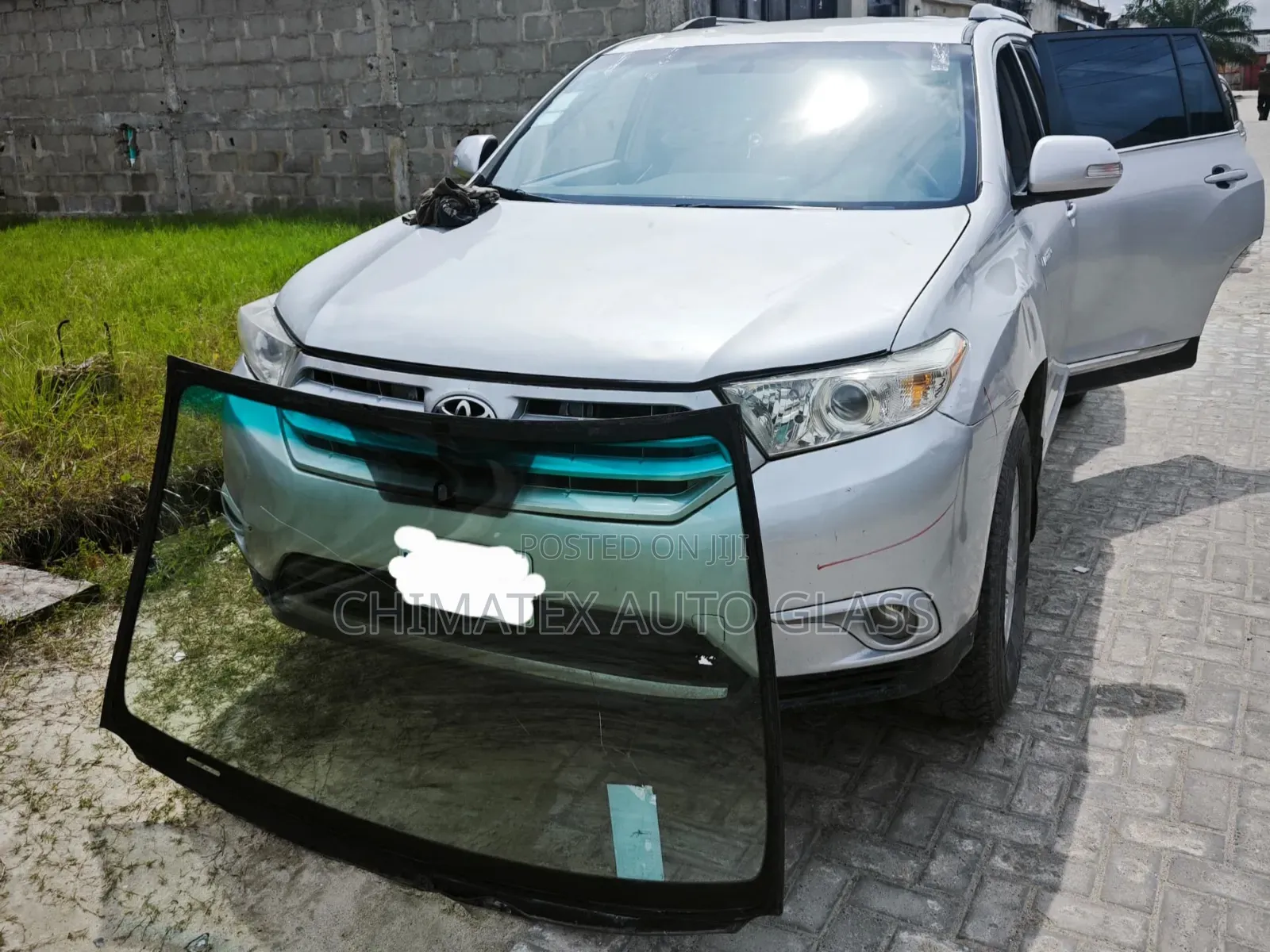 Toyota Highlander 013 Windscreen Glass Available Installed at Chimatex