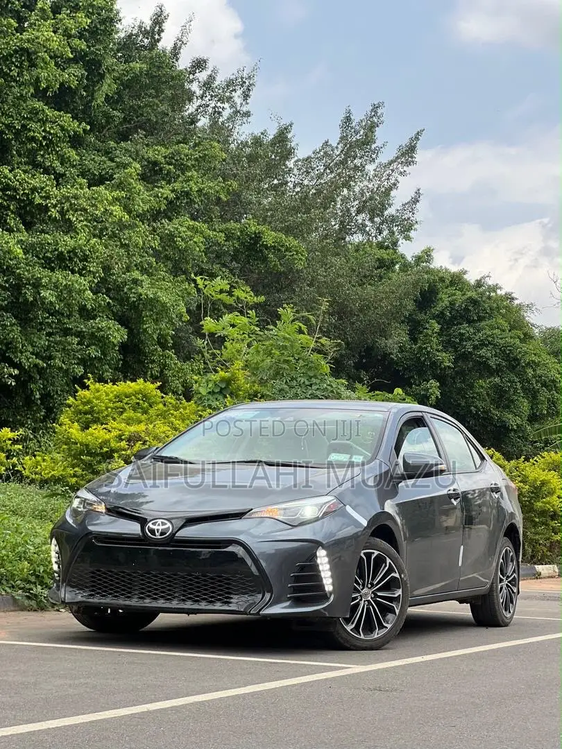Toyota Corolla 2017 Gray