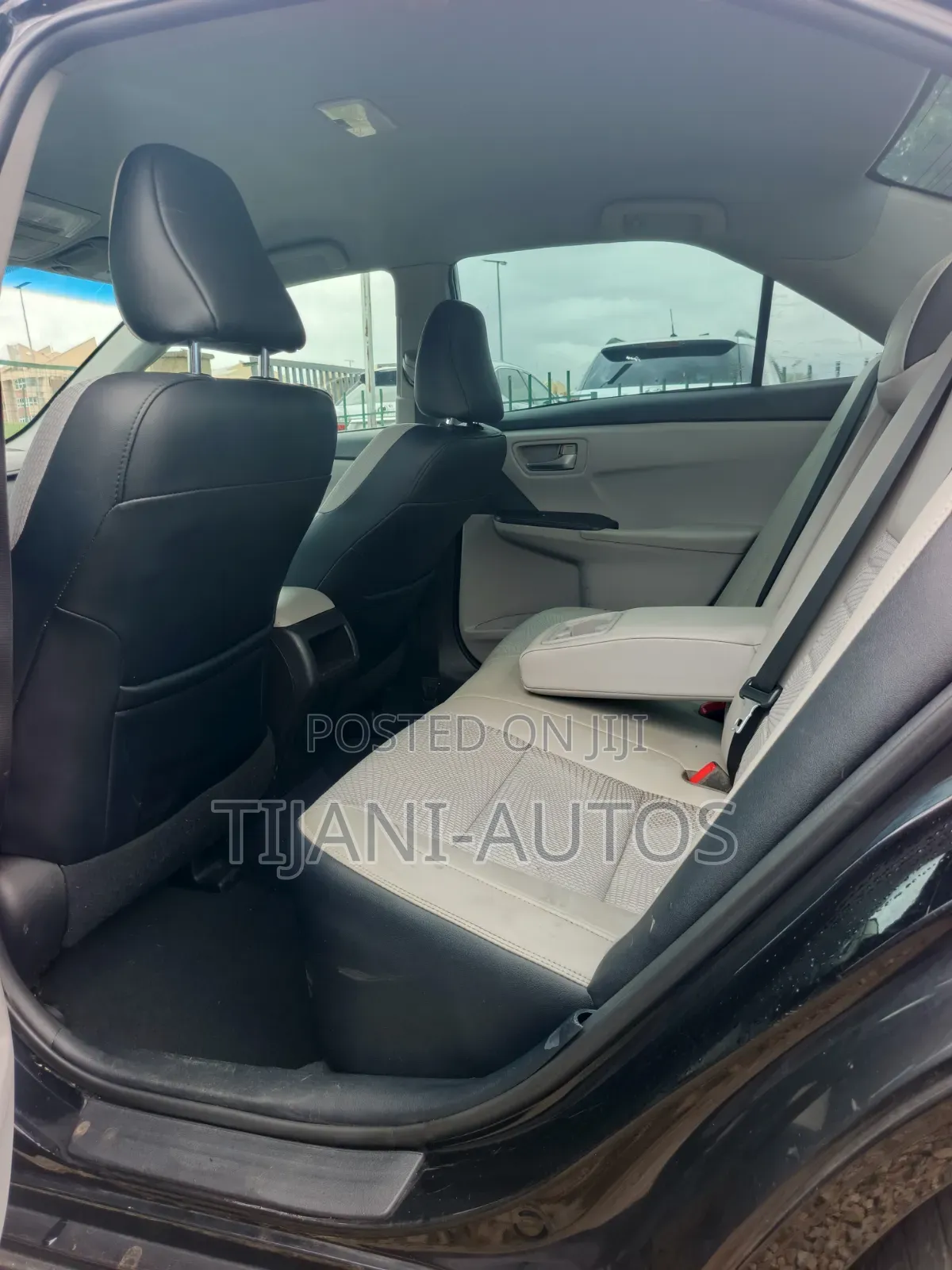 Toyota Camry 2016 Black