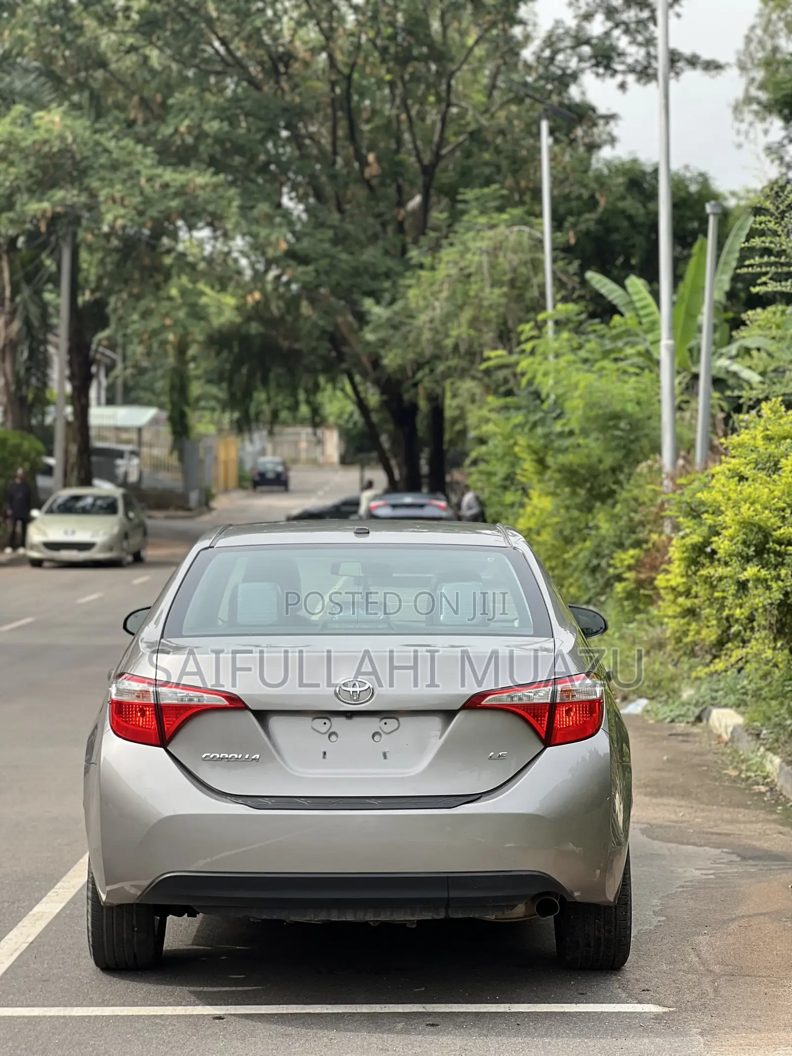 Toyota Corolla 2015 Gold