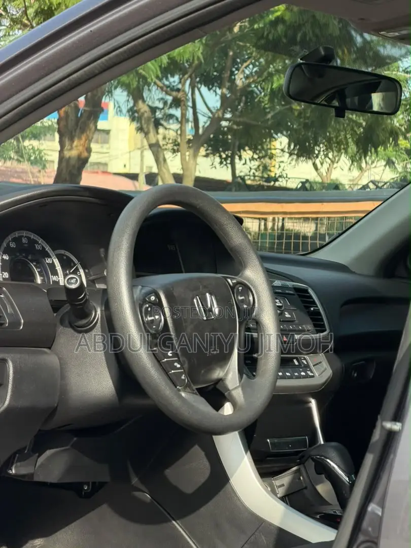 Honda Accord EX-L 4dr Sedan (2.4L 4cyl CVT) 2014 Gray
